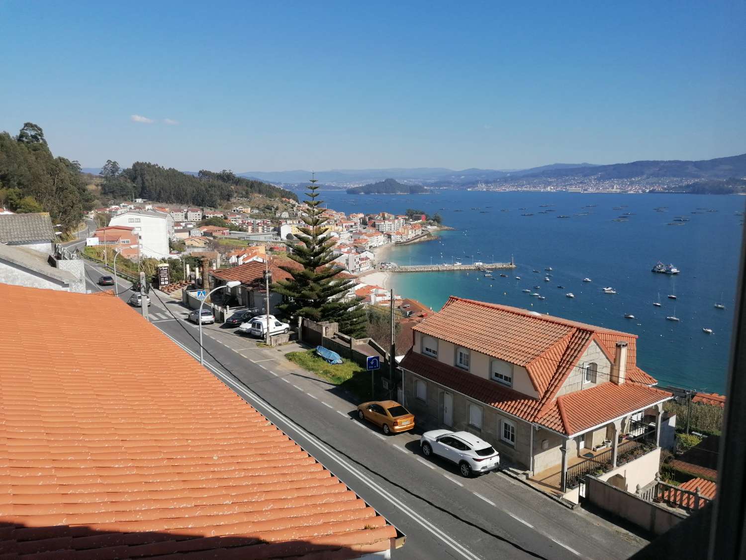 Sanxenxo: Dorron: rent all year, € 450 per month...