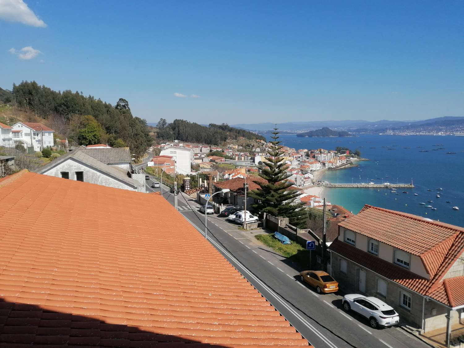 Sanxenxo: Dorron: rent all year, € 450 per month...