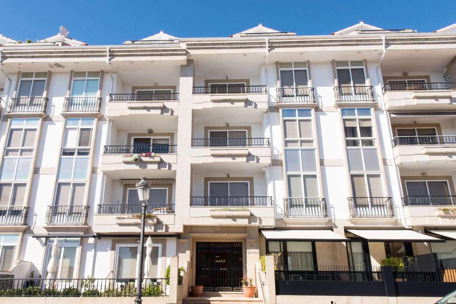 Sanxenxo: A7083: Piso con terraza a 50 mts. del mar...