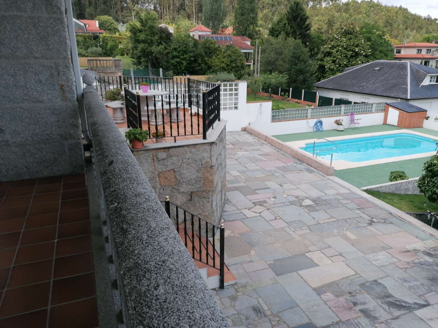 Poio: A7094: Samieira... Villa with farm, gardens, outdoor pool... sea views...
