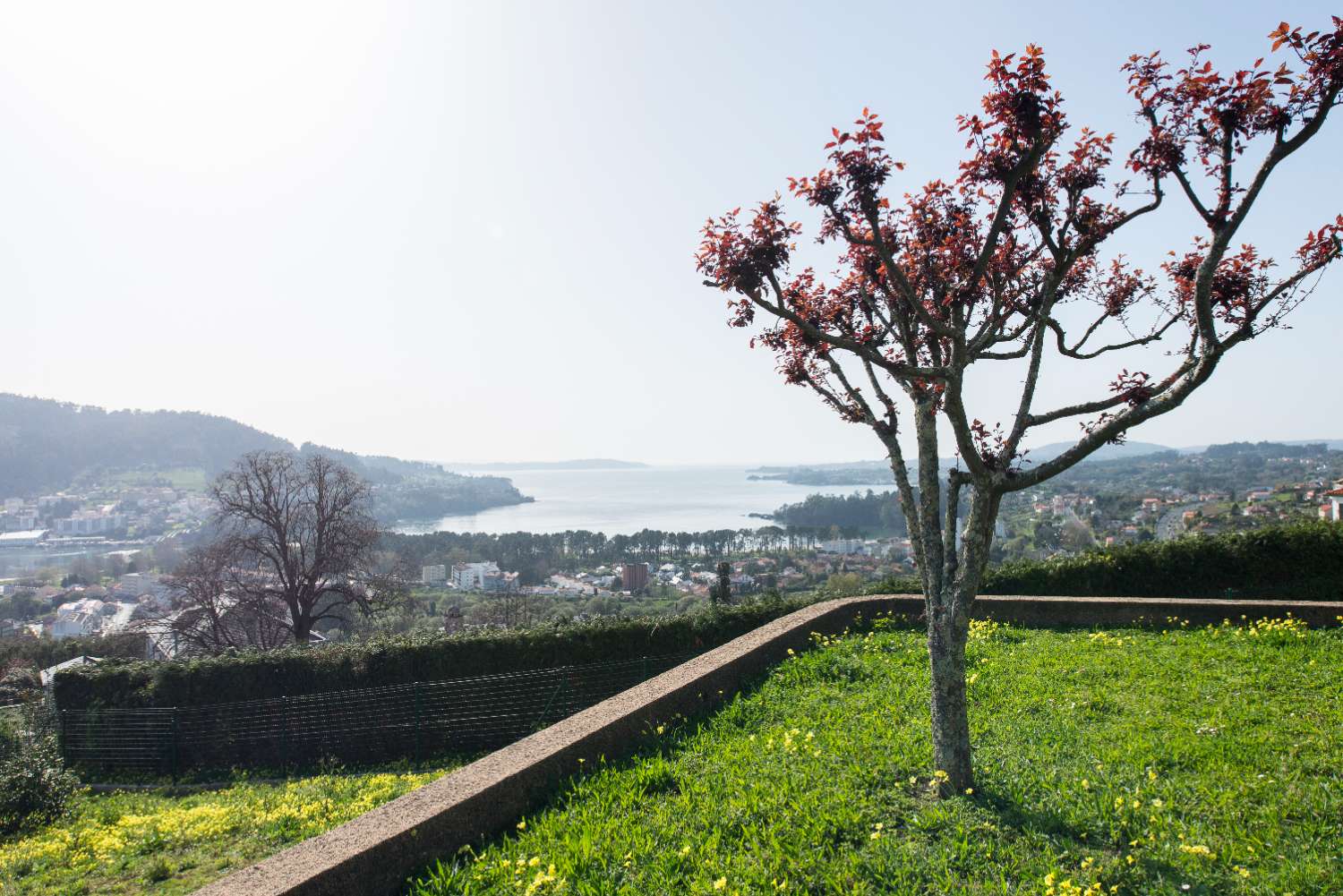 A Coruña: A7139: Cabanas: Minimalist villa with incredible views of the Ria de Ares...