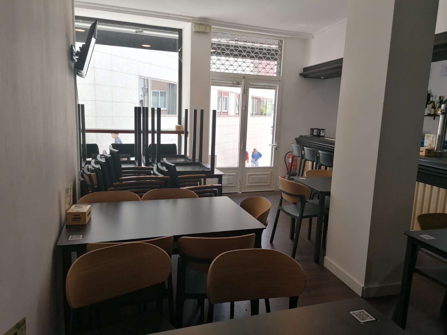 Sanxenxo: A7178: Rathaus: Cafeteria-Restaurant, komplett ausgestattet neben dem Rathaus...