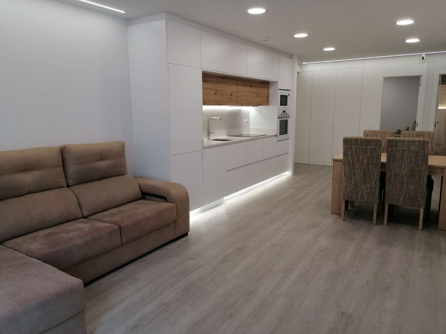 Sanxenxo : Appartement entièrement rénové avec domotique, venez le voir...