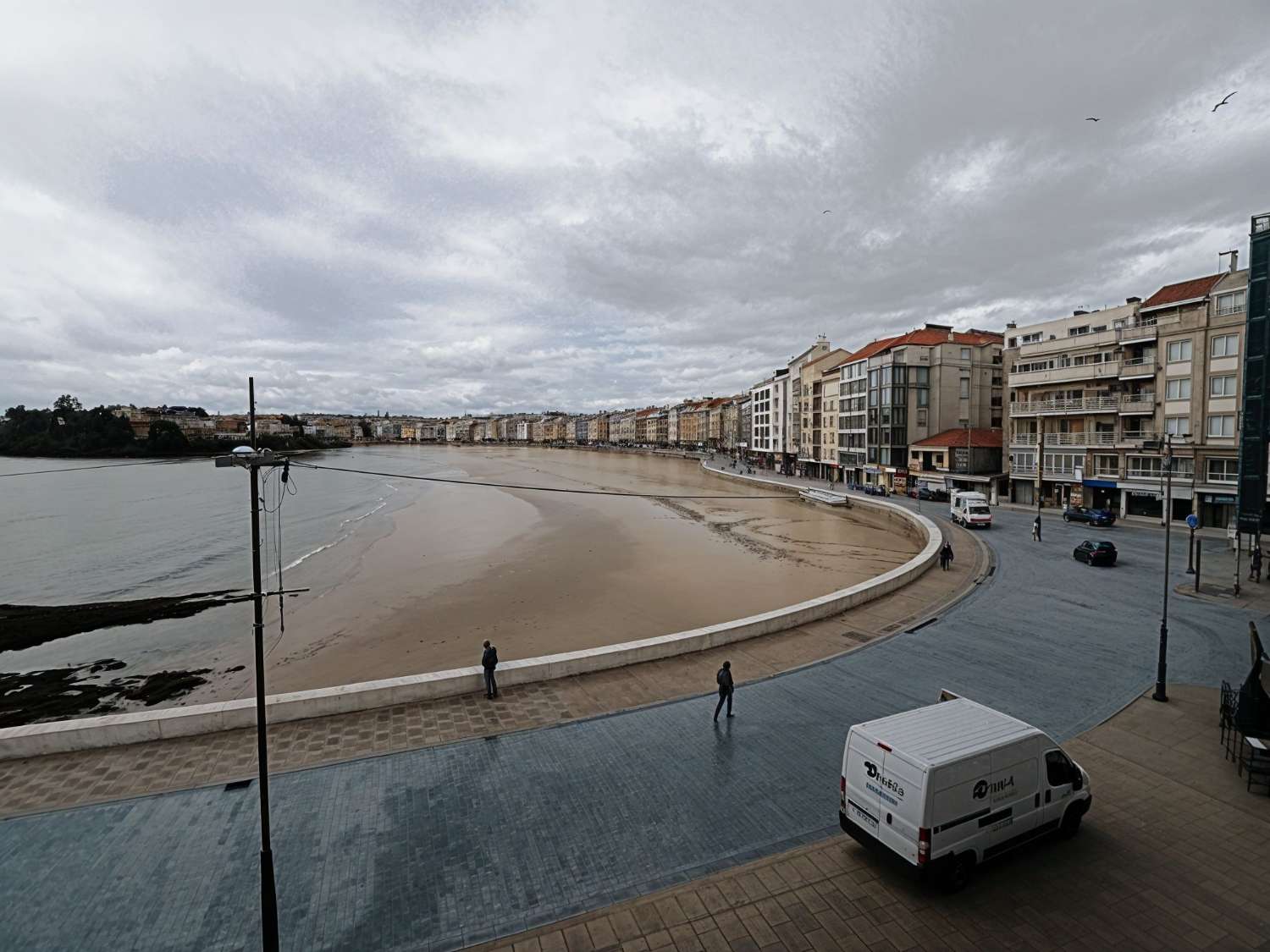 Sanxenxo: A7216: Vivienda en primera línea de mar...